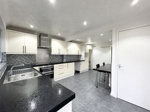 Photo 8- click for photo gallery